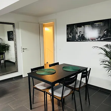 In , Phantasialand Bruehl Bei Cologne, Zentral, Bahnhof Nah Apartment Erftstadt