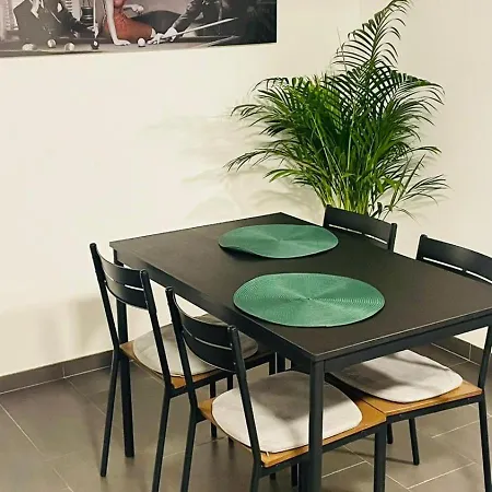 In , Phantasialand Bruehl Bei Cologne, Zentral, Bahnhof Nah Apartment *